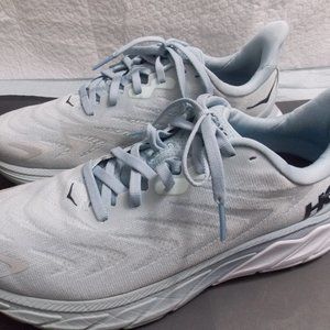 Hoka ONE ONE ARAHI 6 Womens Size 8.5 B New condition